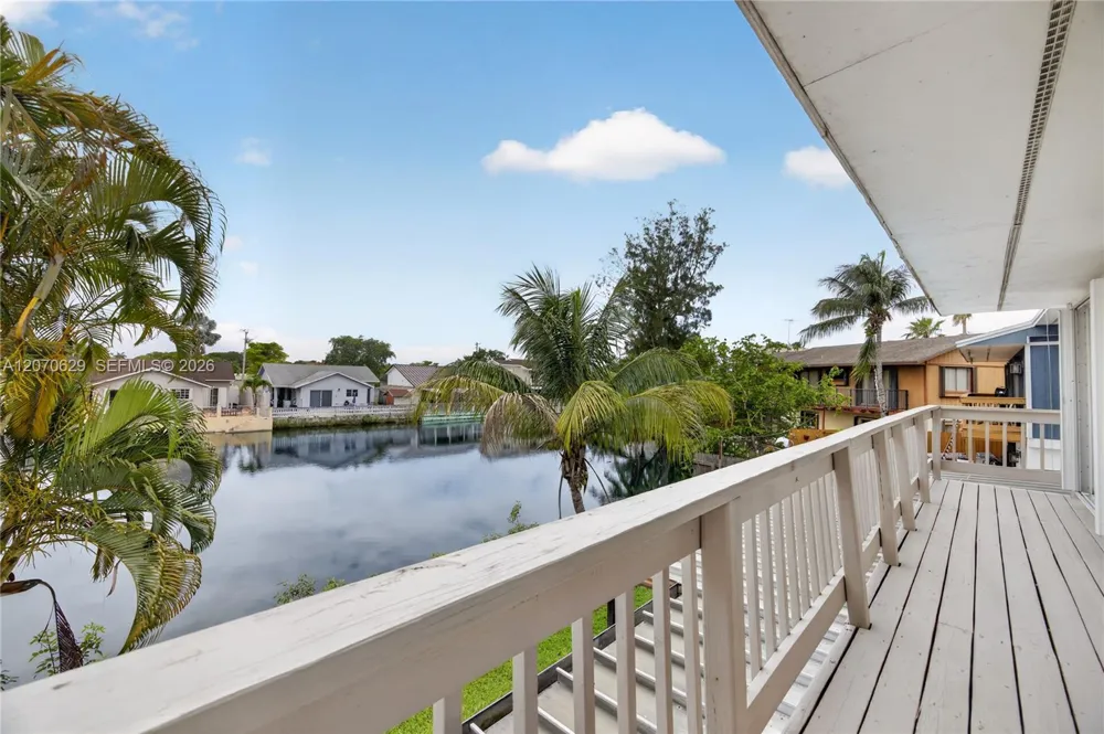 8210 SW 96th Ct Miami, FL 33173