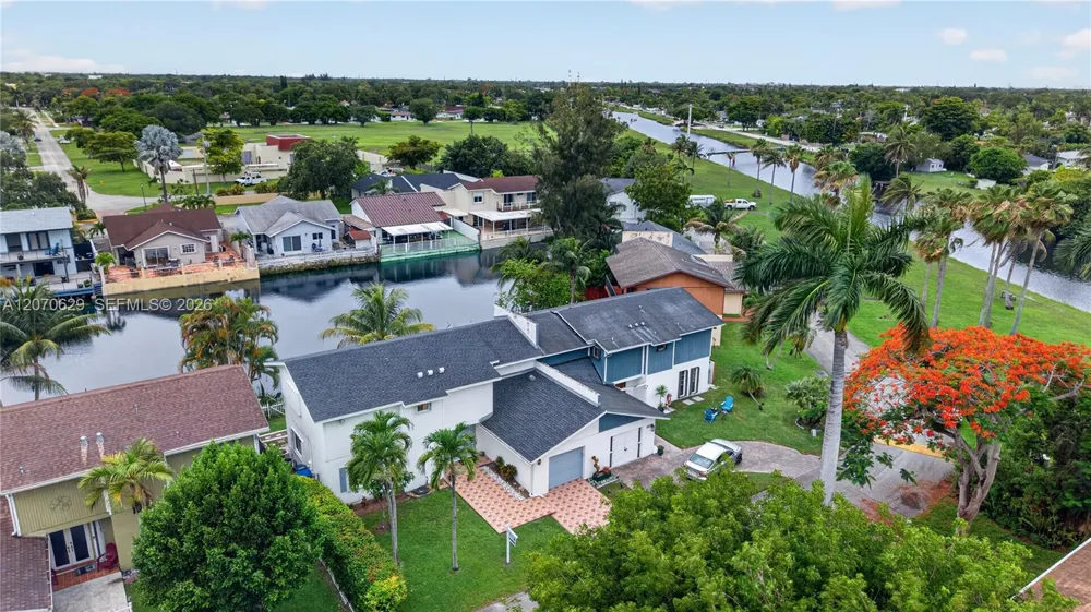 8210 SW 96th Ct Miami, FL 33173