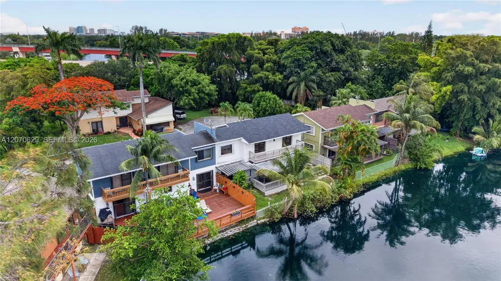 8210 SW 96th Ct Miami, FL 33173