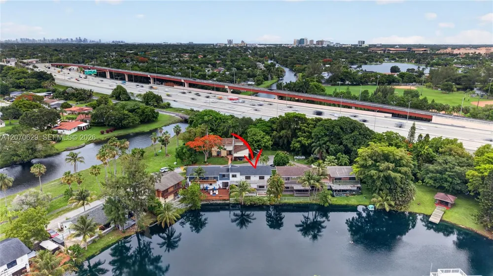 8210 SW 96th Ct Miami, FL 33173