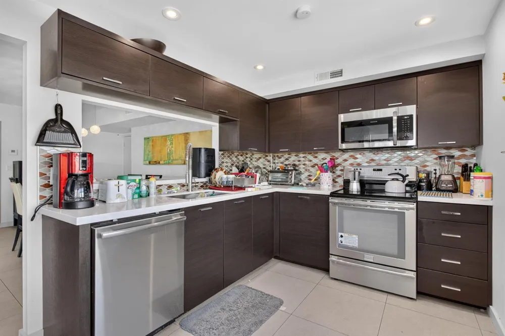 405 OCEAN BOULEVARD #611 Pompano Beach, FL 33062