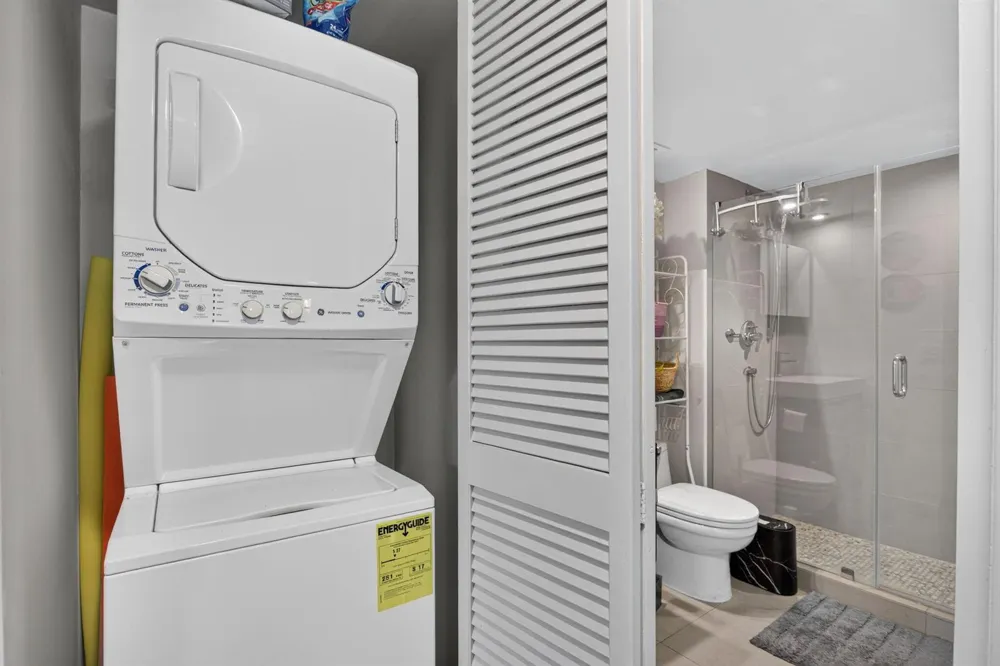 405 OCEAN BOULEVARD #611 Pompano Beach, FL 33062