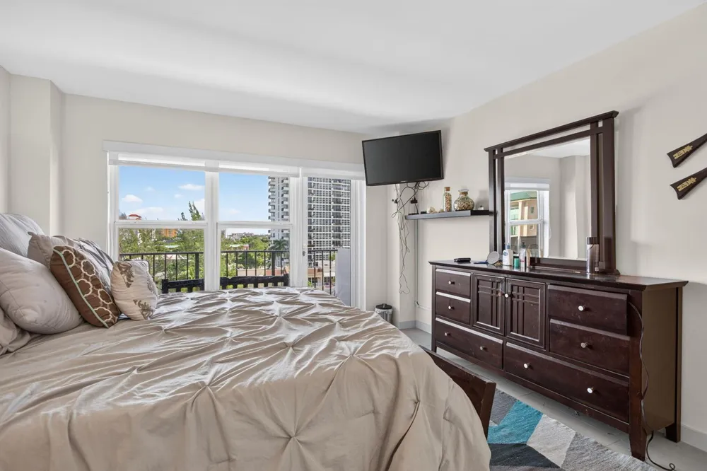 405 OCEAN BOULEVARD #611 Pompano Beach, FL 33062