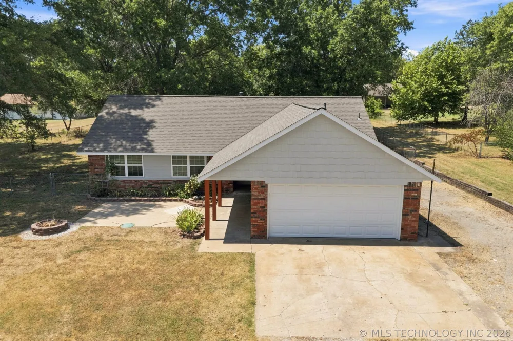 18136 S 4150 ROAD Claremore, OK 74017