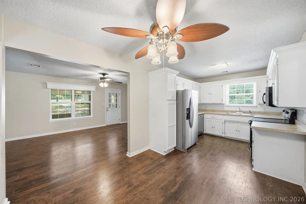 18136 S 4150 ROAD Claremore, OK 74017