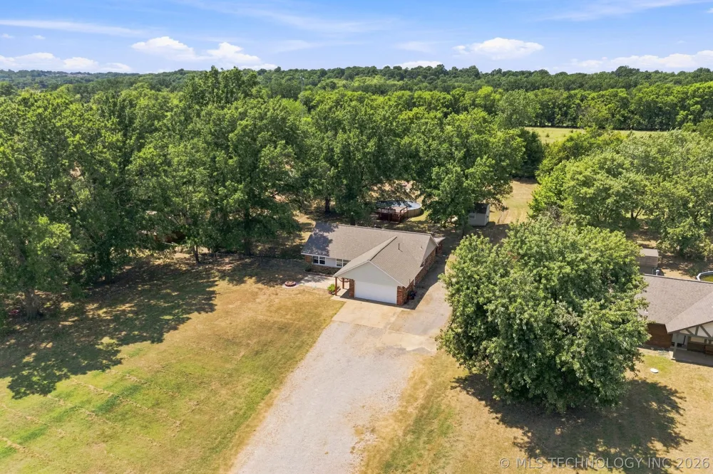 18136 S 4150 ROAD Claremore, OK 74017