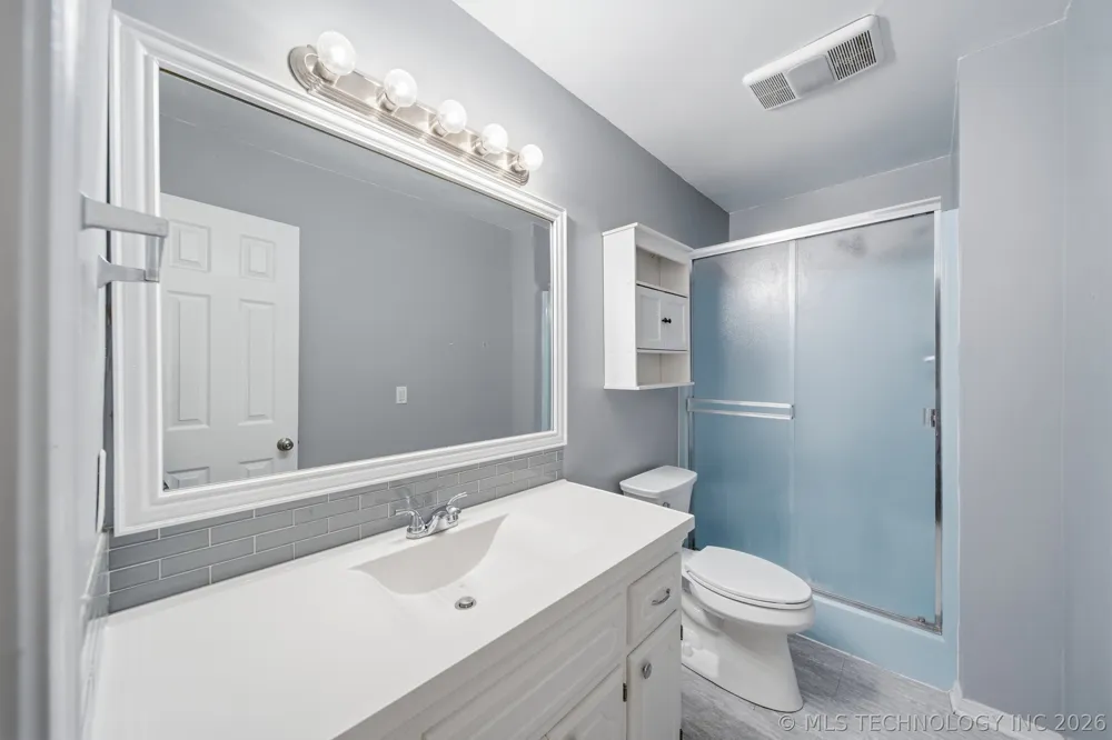 18136 S 4150 ROAD Claremore, OK 74017