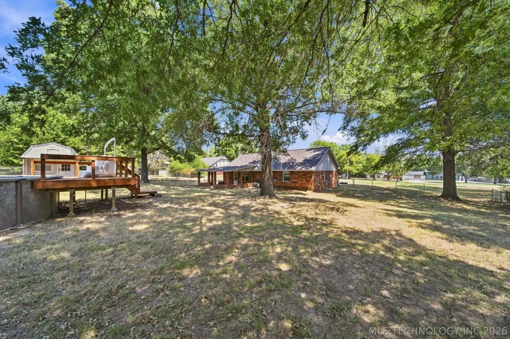 18136 S 4150 ROAD Claremore, OK 74017