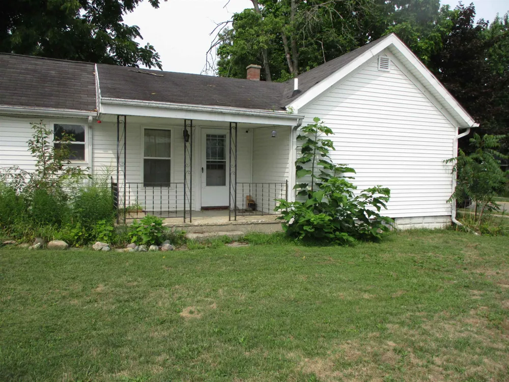 322 E Corunna Avenue Corunna City, MI 48817