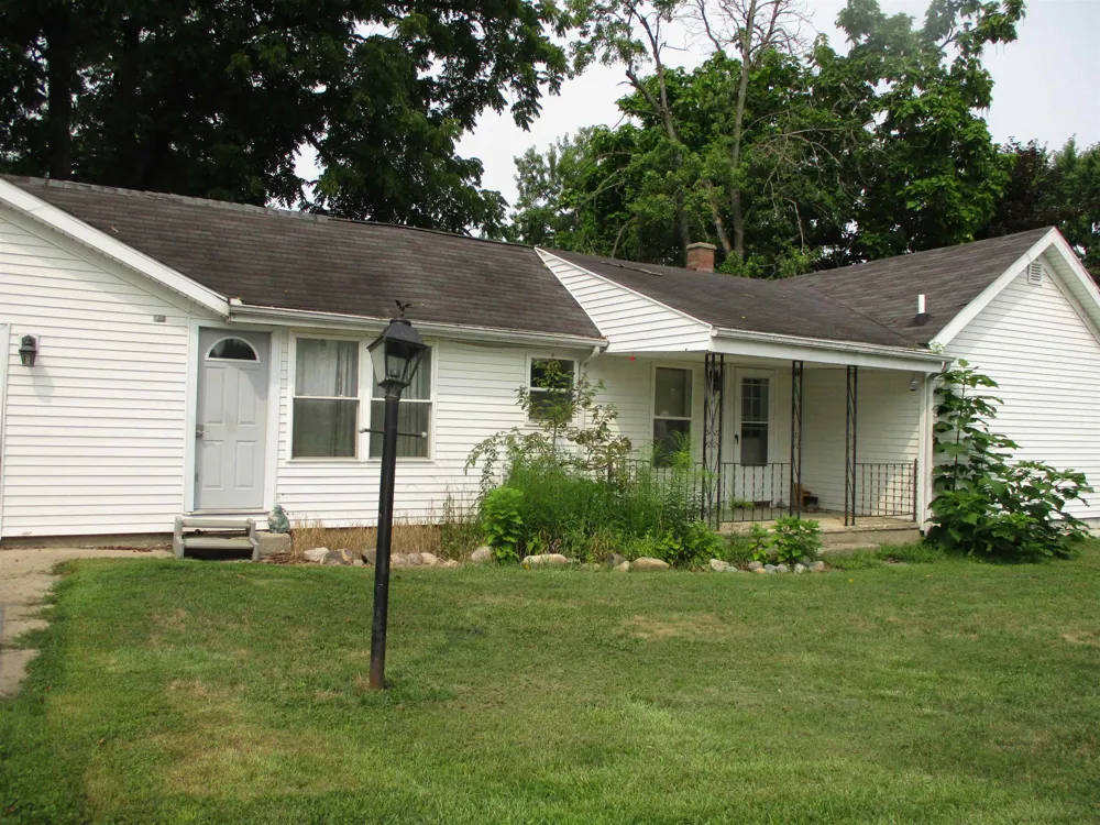 322 E Corunna Avenue Corunna City, MI 48817