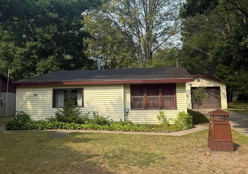 407 Hunter Drive Lincoln Township, MI 48632