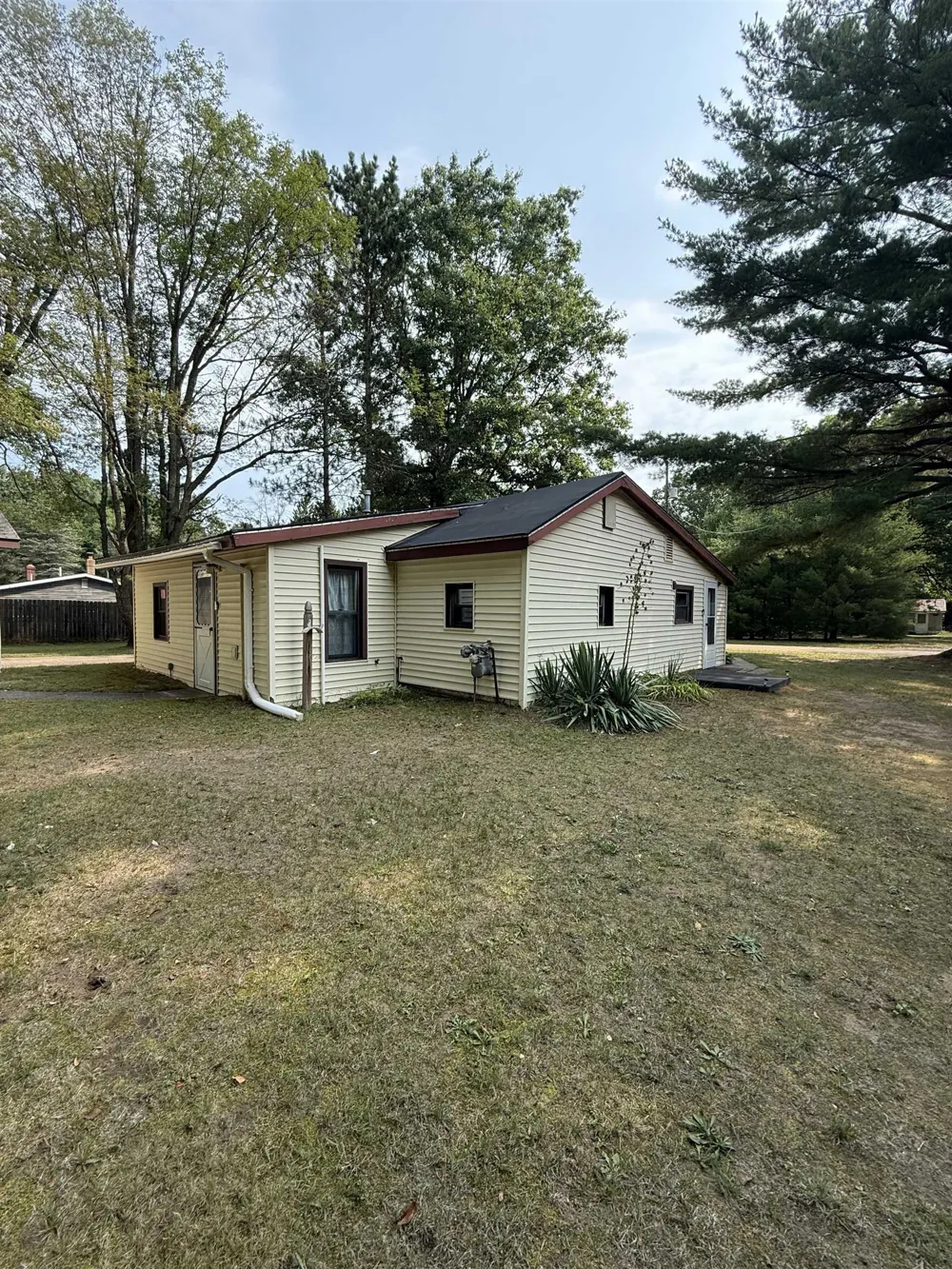 407 Hunter Drive Lincoln Township, MI 48632