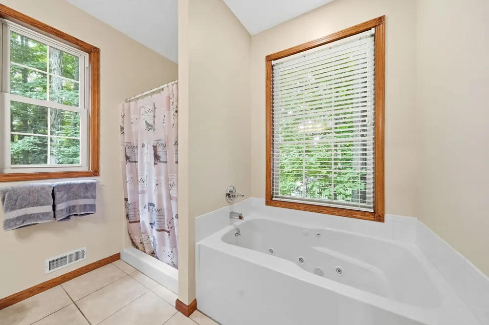 982 Shamrock Lane East Bay Township, MI 49696