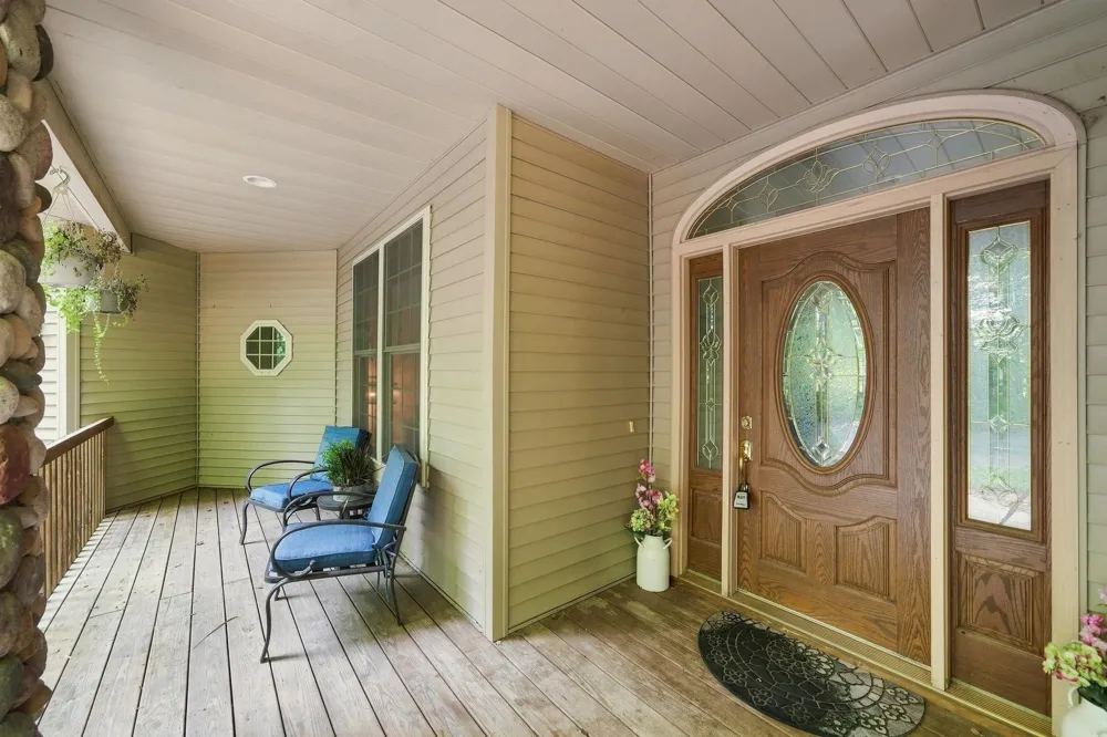 982 Shamrock Lane East Bay Township, MI 49696