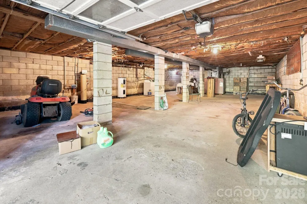 28 R and K Drive Waynesville, NC 28786
