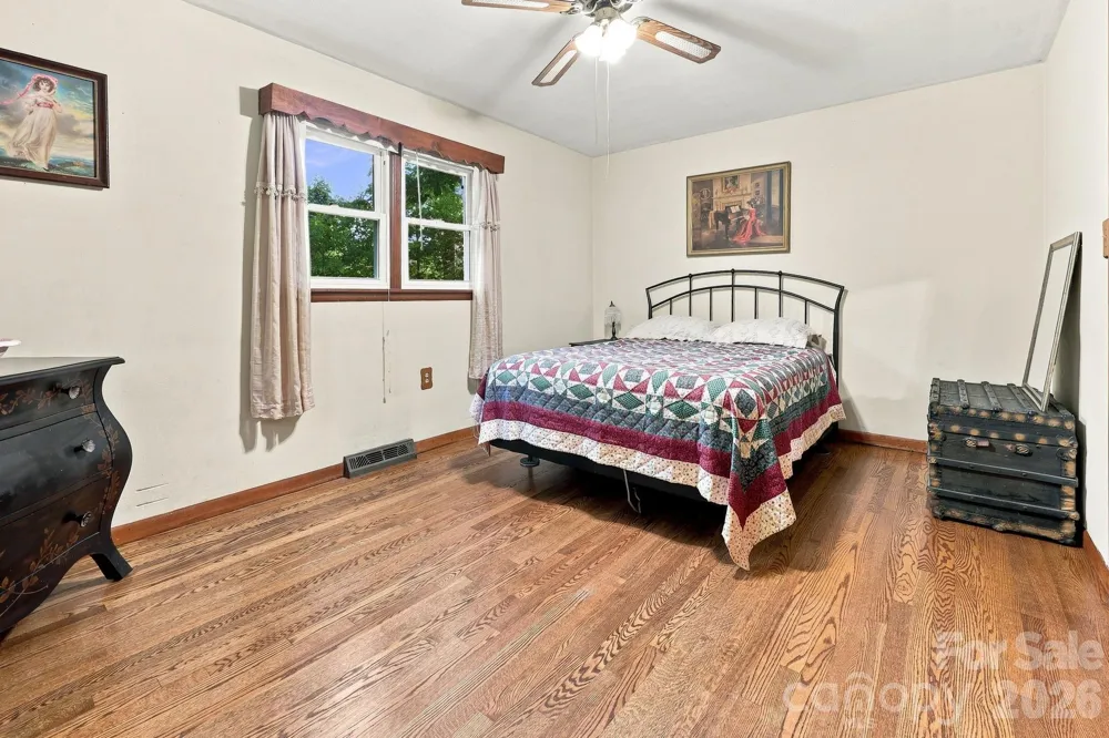 28 R and K Drive Waynesville, NC 28786