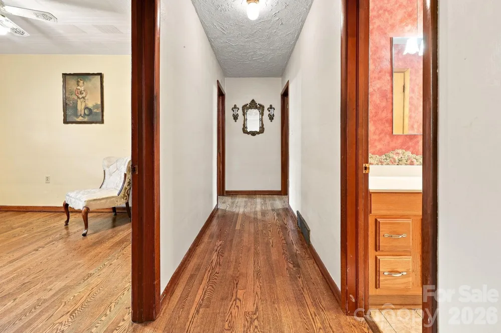 28 R and K Drive Waynesville, NC 28786