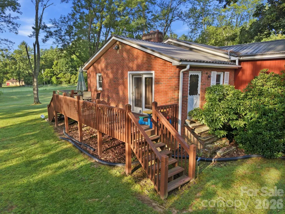 28 R and K Drive Waynesville, NC 28786