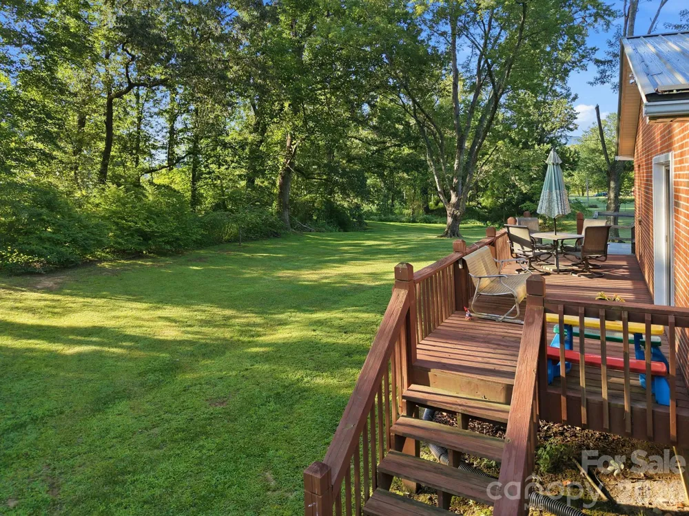 28 R and K Drive Waynesville, NC 28786