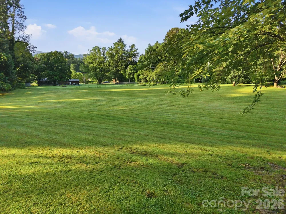 28 R and K Drive Waynesville, NC 28786