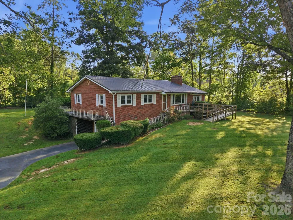 28 R and K Drive Waynesville, NC 28786