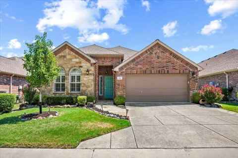 929 Oakland Hills Drive