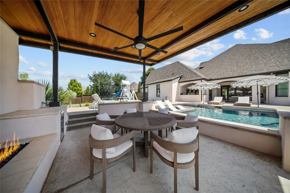 2400 Oak Bend Court Southlake, TX 76092