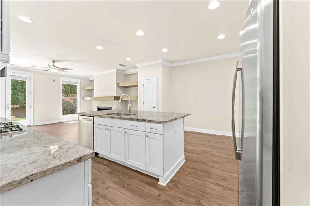 2028 Glenview Park Circle Duluth, GA 30097
