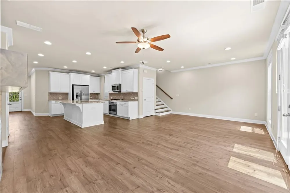 2028 Glenview Park Circle Duluth, GA 30097