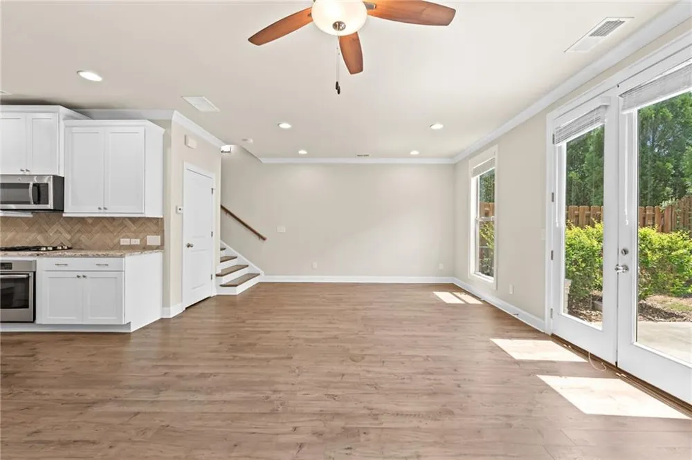 2028 Glenview Park Circle Duluth, GA 30097