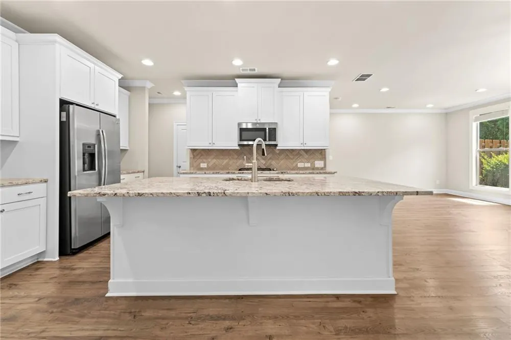 2028 Glenview Park Circle Duluth, GA 30097