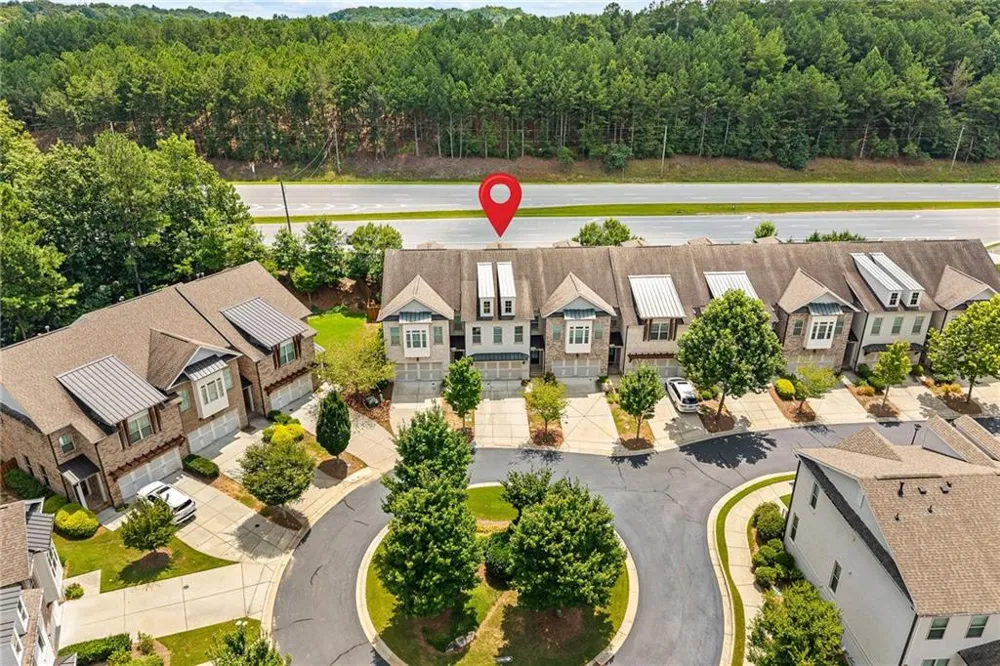 2028 Glenview Park Circle Duluth, GA 30097
