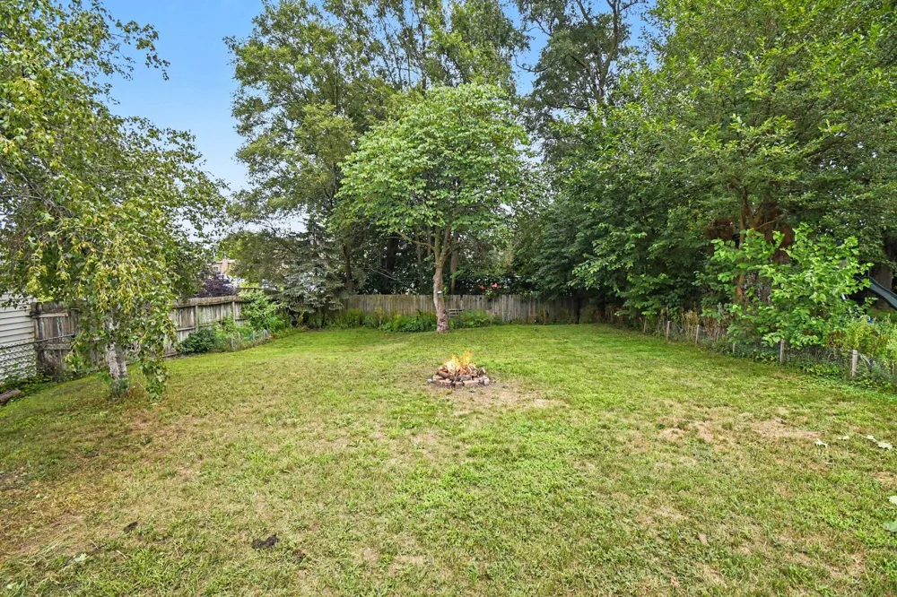 3658 Badger Avenue SW Wyoming, MI 49509
