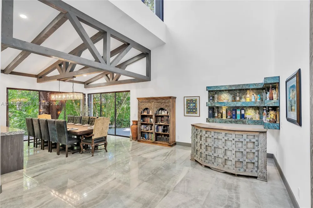 5811 SW 33rd Ter Hollywood, FL 33312