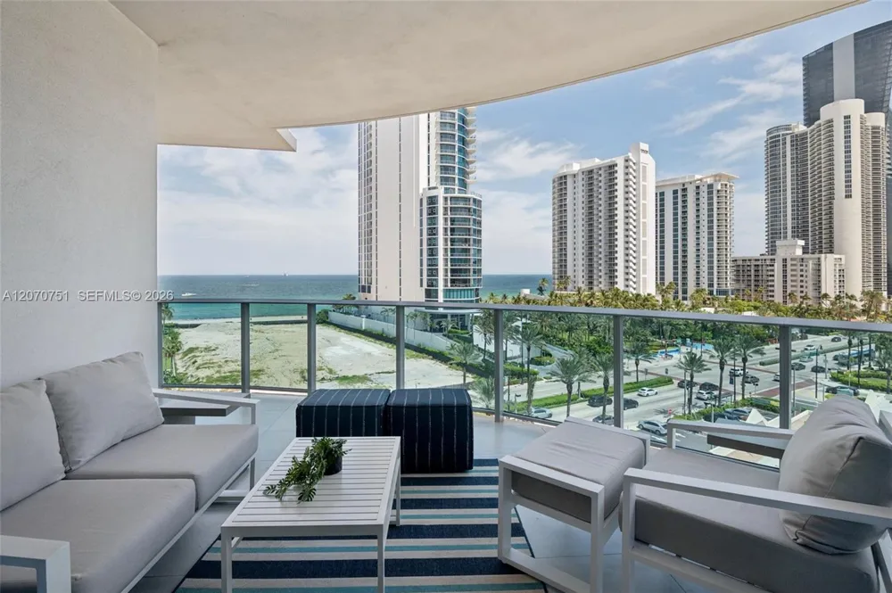 17550 Collins Ave #701 Sunny Isles Beach, FL 33160