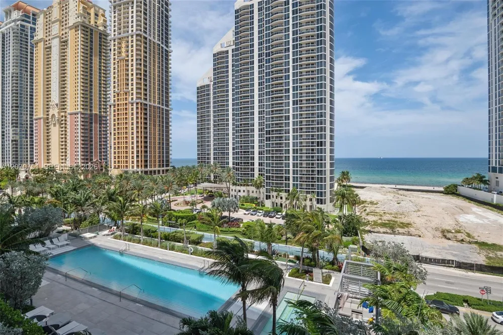 17550 Collins Ave #701 Sunny Isles Beach, FL 33160