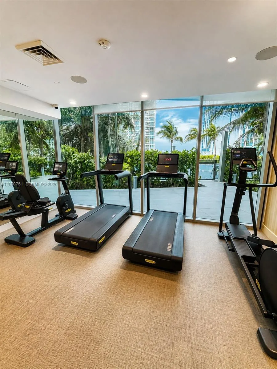 17550 Collins Ave #701 Sunny Isles Beach, FL 33160