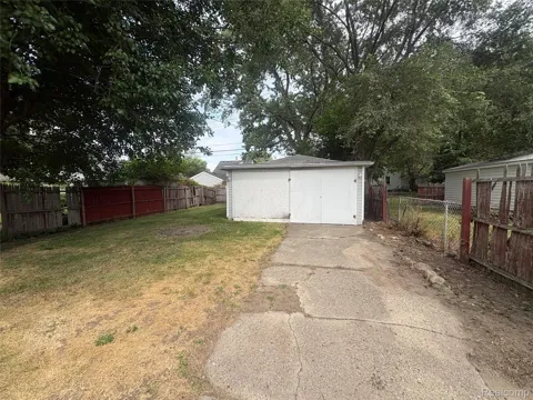 23122 Davey Avenue