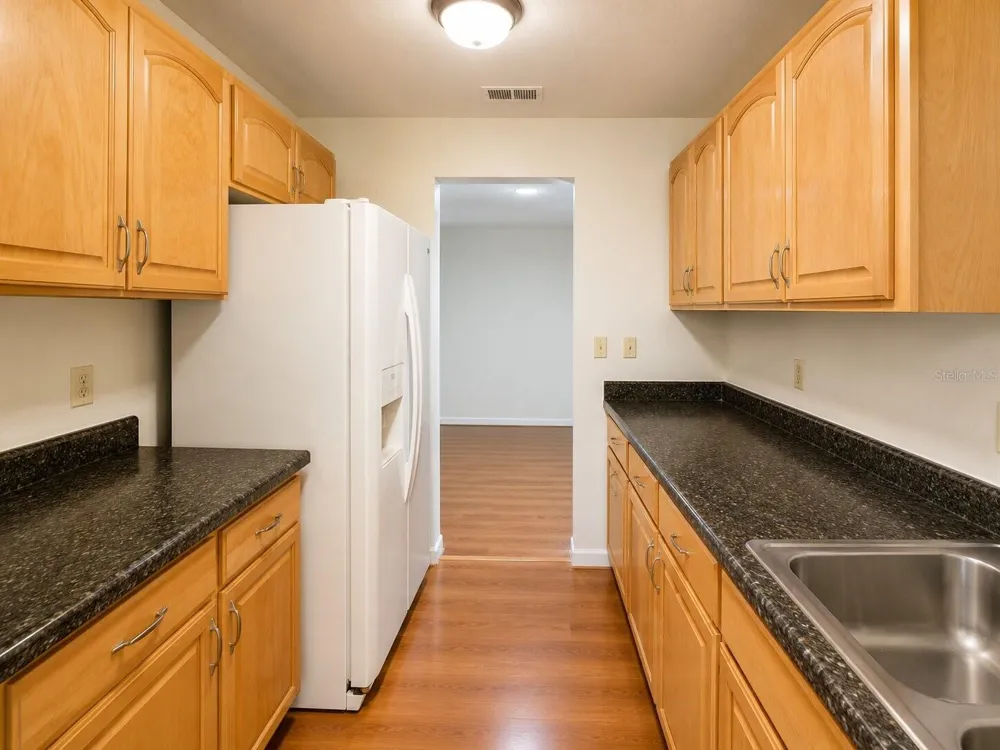 926 LAKE DESTINY ROAD #G Altamonte Springs, FL 32714