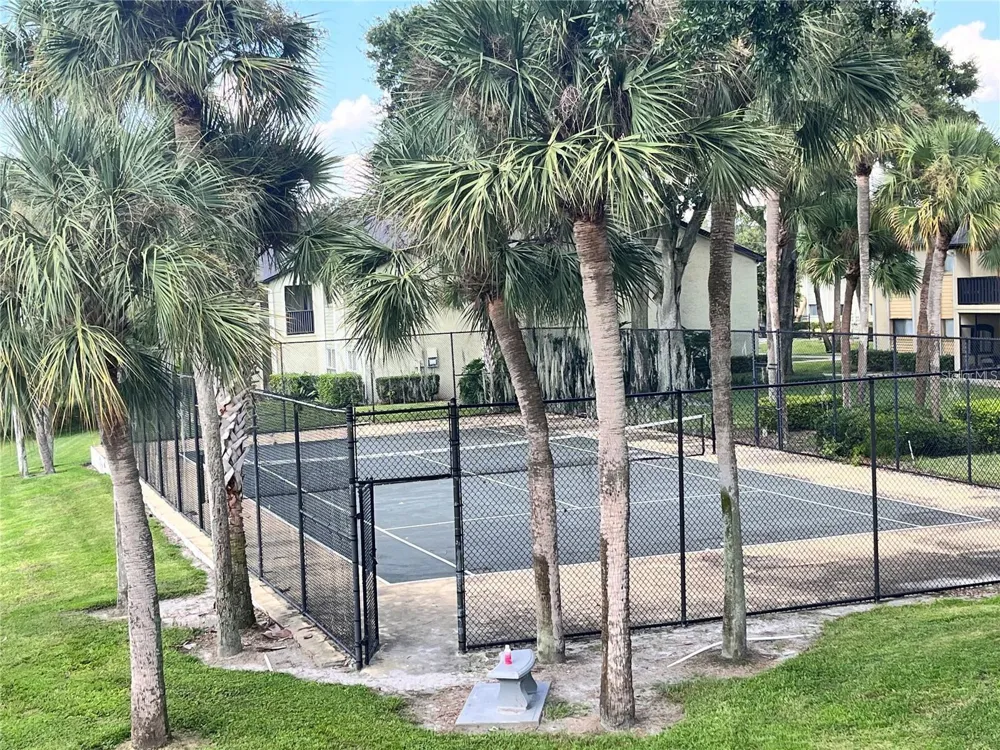 926 LAKE DESTINY ROAD #G Altamonte Springs, FL 32714