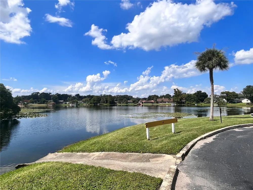 926 LAKE DESTINY ROAD #G Altamonte Springs, FL 32714