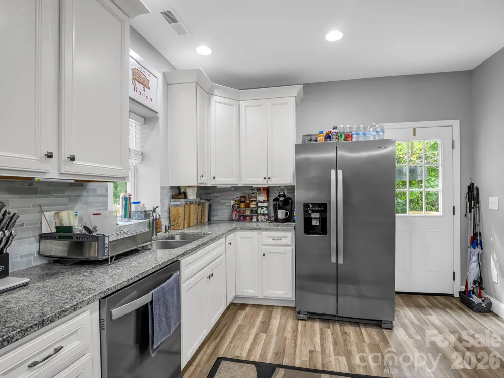 16 Starlight Drive Black Mountain, NC 28711