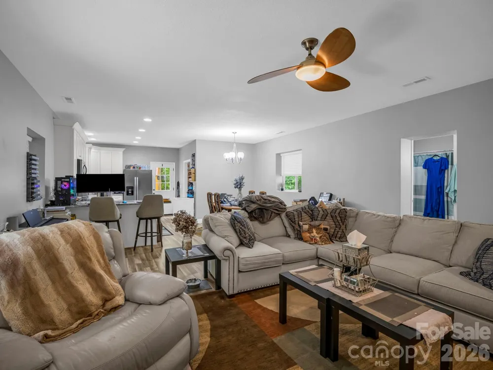 16 Starlight Drive Black Mountain, NC 28711