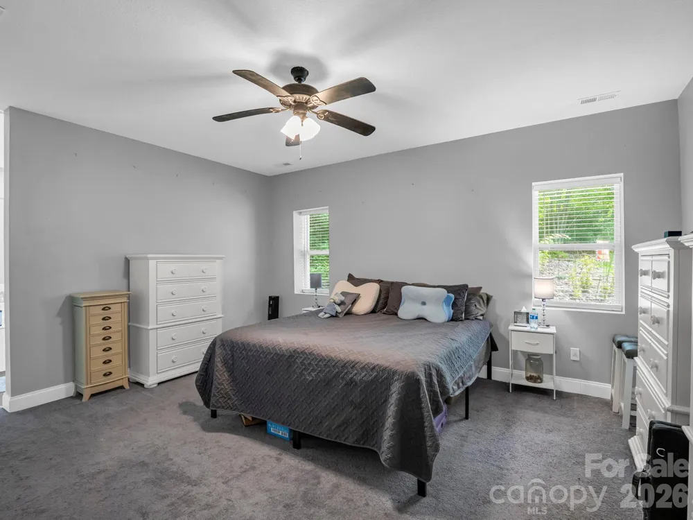 16 Starlight Drive Black Mountain, NC 28711