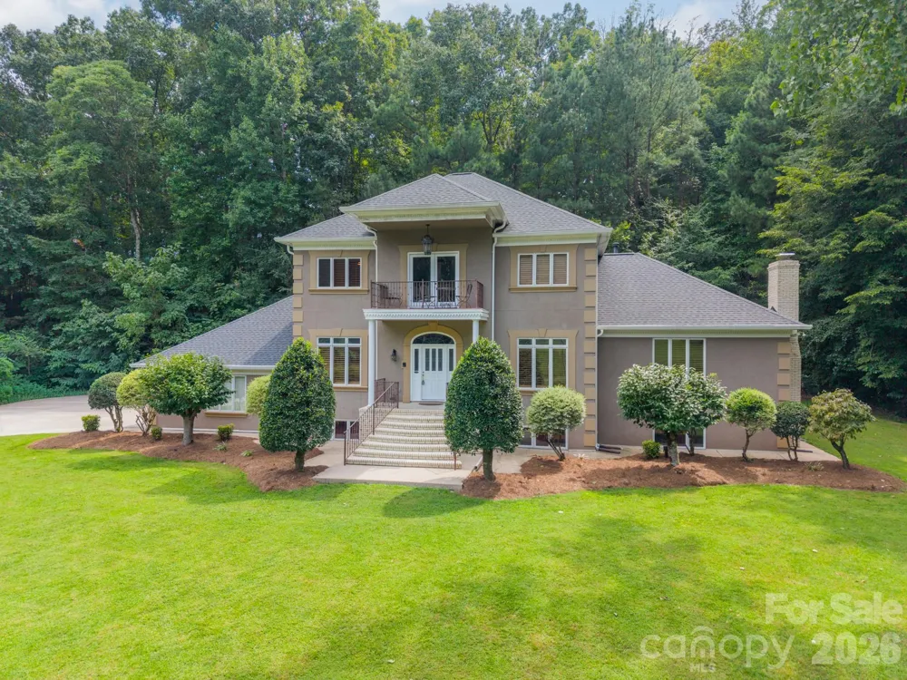 624 Springbrook Avenue NE Concord, NC 28025