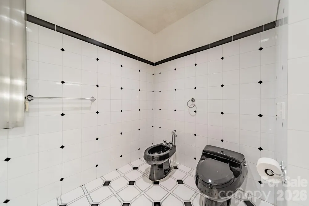 624 Springbrook Avenue NE Concord, NC 28025