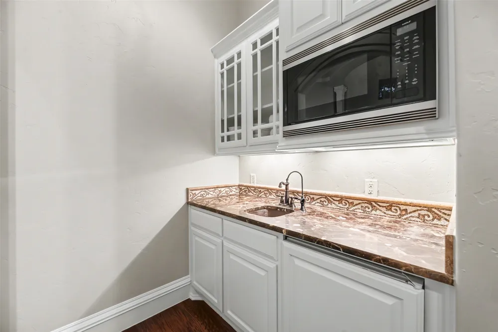 1851 Beam Drive Southlake, TX 76092