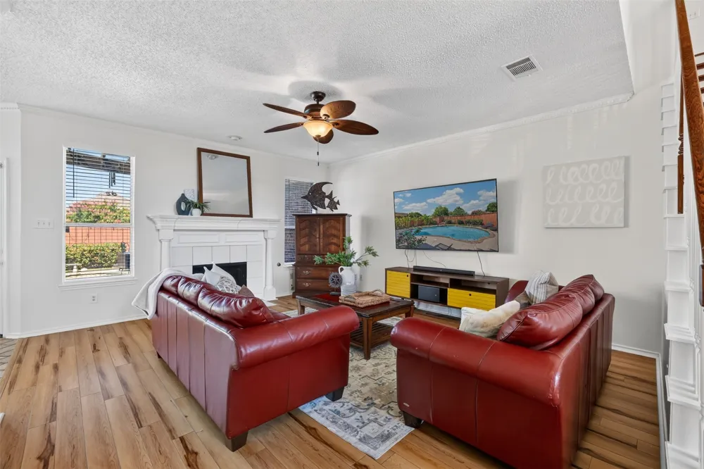 1413 Springaire Lane Lewisville, TX 75077