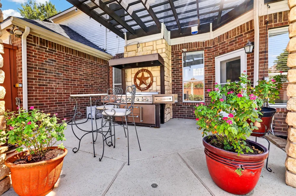1413 Springaire Lane Lewisville, TX 75077