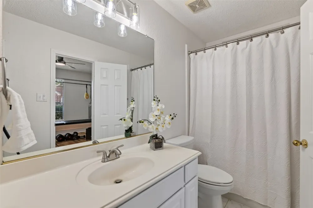 1413 Springaire Lane Lewisville, TX 75077